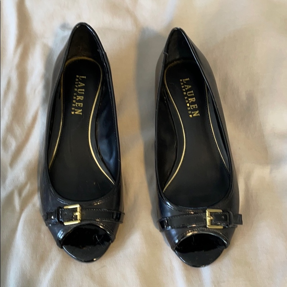 Lauren black low heeled shoes with open toe